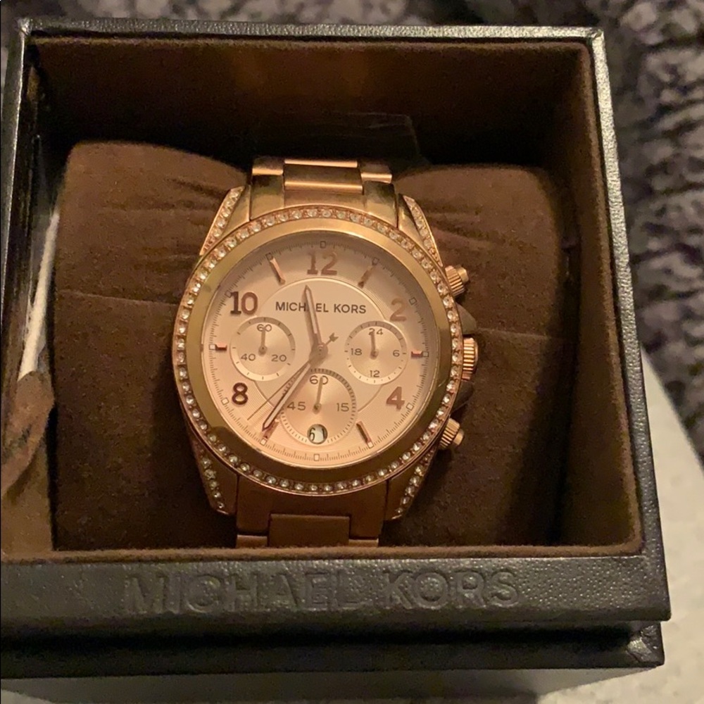Michael Kors rose gold watch